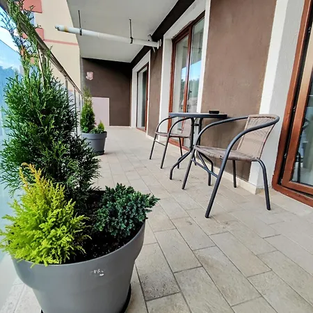 Apartmán Relaxing & Cozy, Forest View Apartment, Free Parking *