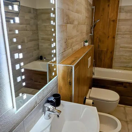 Apartmán Relaxing & Cozy, Forest View Apartment, Free Parking Brašov
